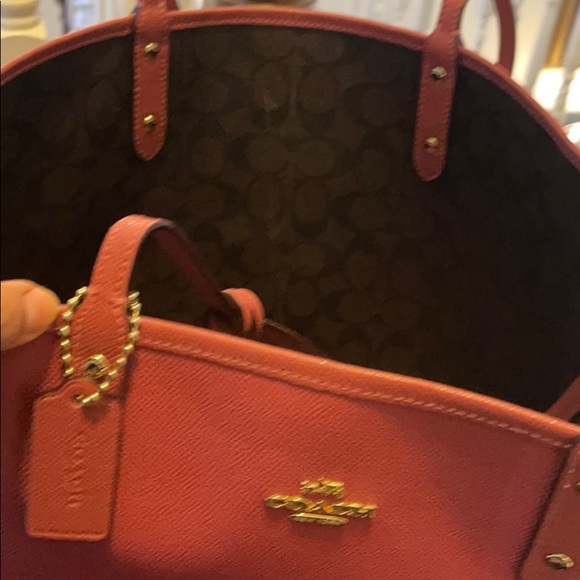 COPY - Coach useful bag you can wear on both sides - Picture 11 of 11